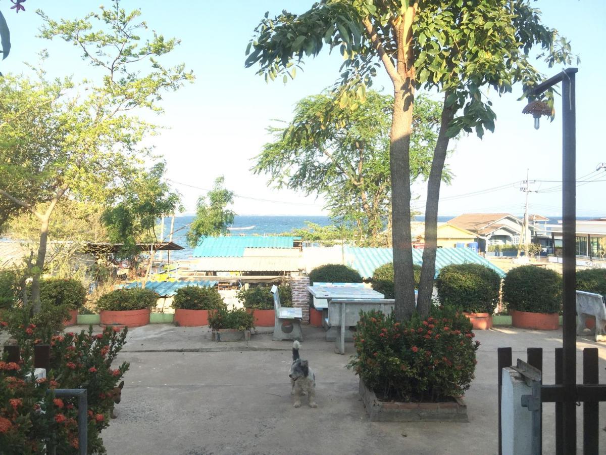 Insook Ko Larn Resort Ko Lan Exterior foto