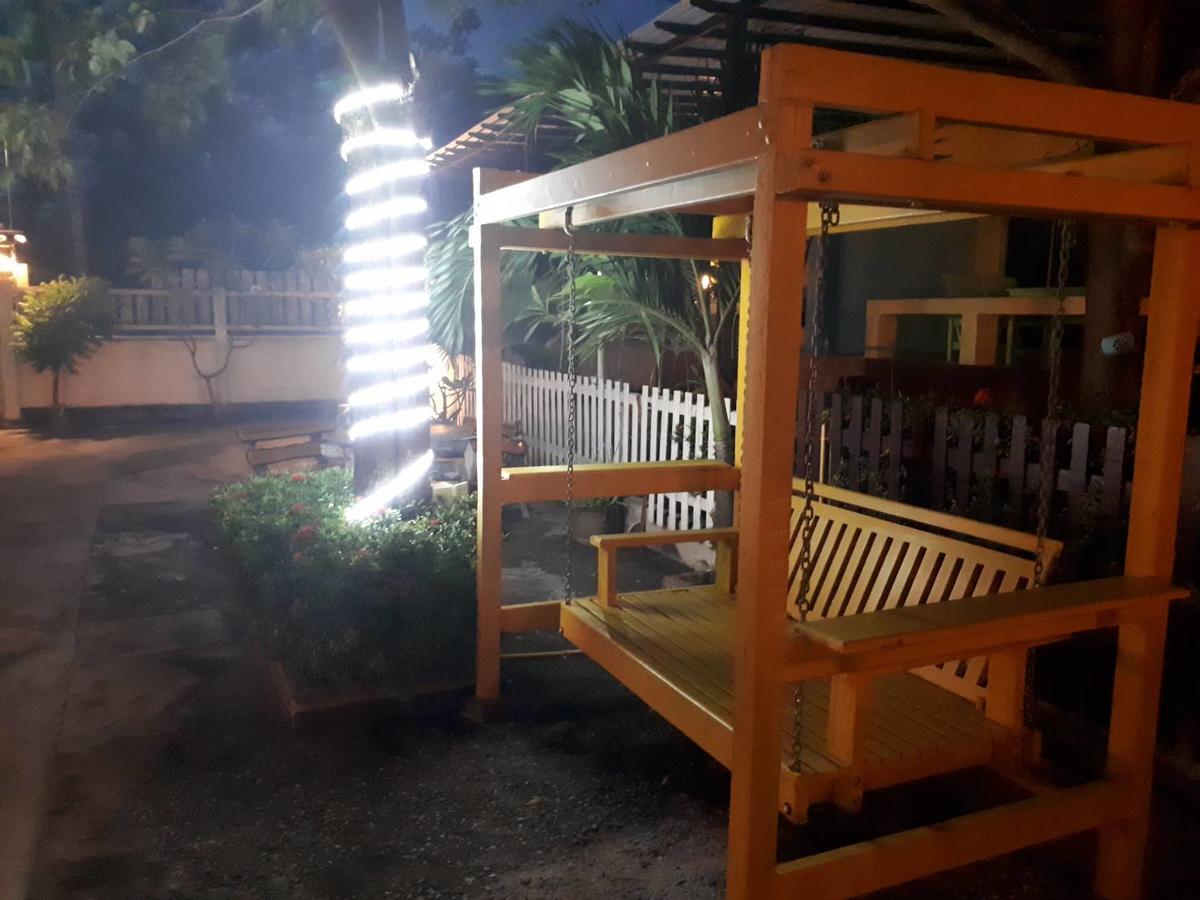 Insook Ko Larn Resort Ko Lan Exterior foto